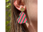 Boucles d'oreilles coeur coloris rose rayures vertes