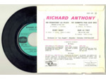 45 Tours RICHARD ANTHONY "EN ECOUTANT LA PLUIE" / "NE COMPTE PAS SUR MOI"