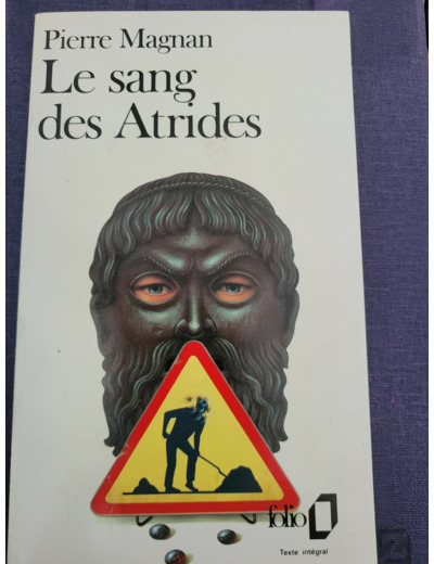 Le sang des Atrides: Une enquête du commissaire Laviolette