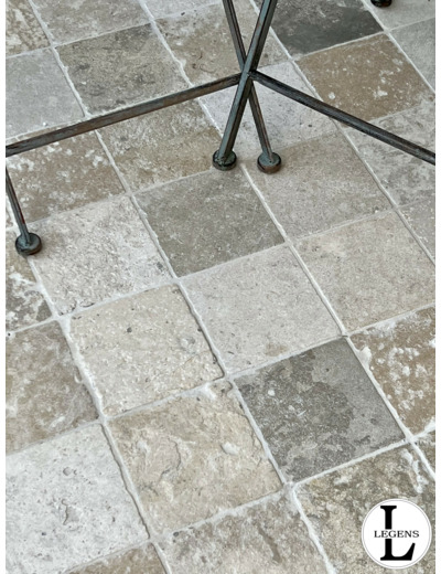 Dallage pierre Laugnac pavés finition Antique 15x15x2cm