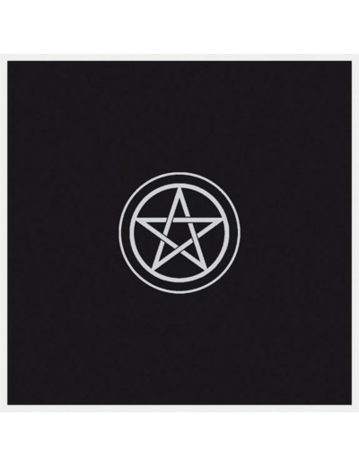 Tapis noir pentacle