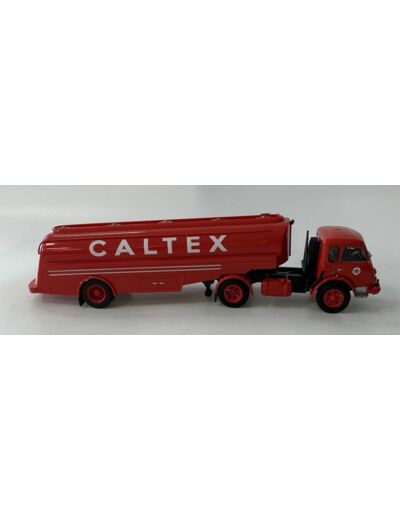 CAMION SEMI REMORQUE CITERNE CALTEX SAVIEM1/43