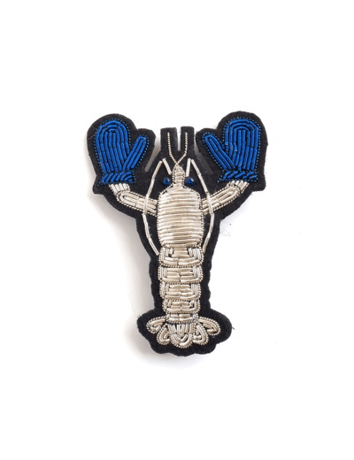 Broche brodée Homard avec gants
SAINT JAMES x Macon & Lesquoy