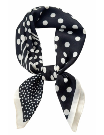 Foulard à pois