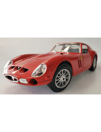 FERRARI 250 GTO 1962 ROUGE BURAGO 1/24 SANS BOITE