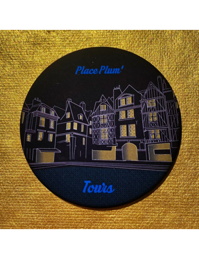 Magnet la Place Plumereau de Tours en version nocturne