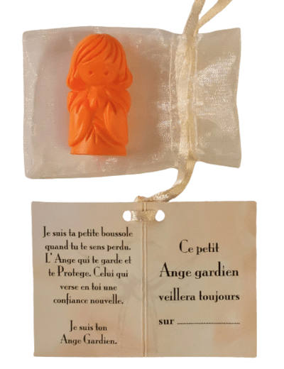 Ange Gardien Fille -en Albaster 4,5cm colorisé orange dans tulle
