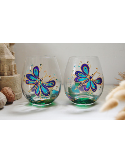 Duo de deux verres à whisky en cristal de bohème peints à la main très colorés décorés de papillons verts et bleus personnalisables