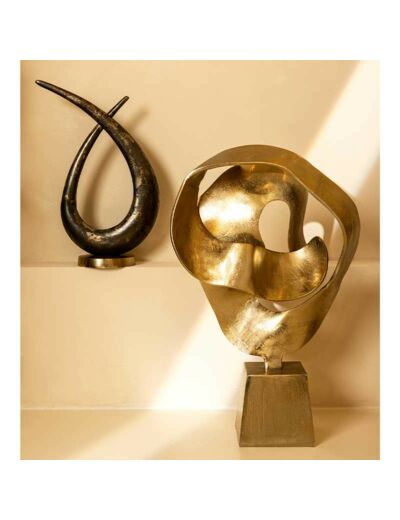 Statuette Kayen boucle dorée rustique 30x14x47cm
