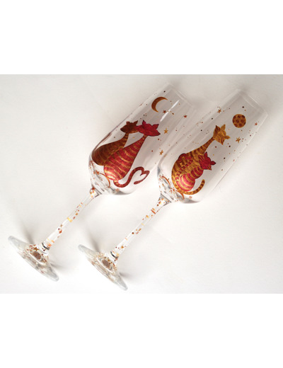 Flutes à champagne en cristal peintes à la main ou un couple de chats rêve sous la lune dorée, pièces originales et verres personnalisables