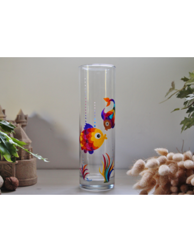 Joli vase artisanal peint à la main ou deux jolis petits poissons multicolores évoluent dans le vase objet signé et numéroté