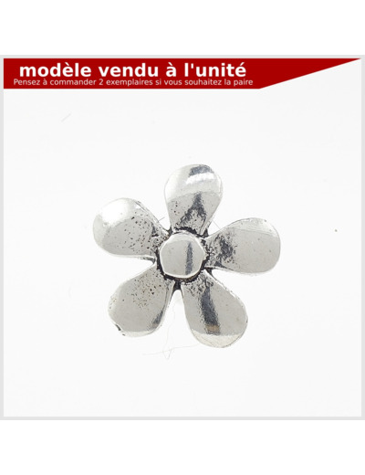 Puce d'oreille Fleur en argent massif