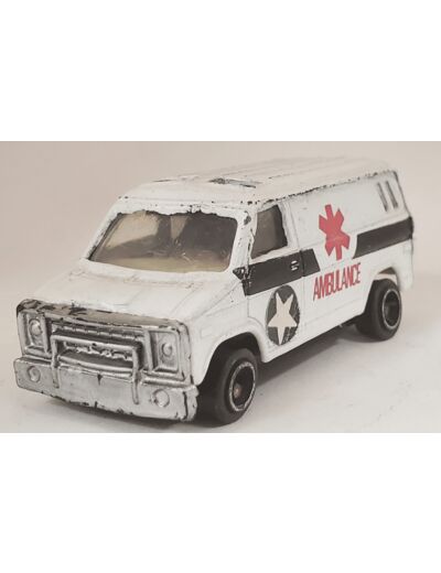 CHEVROLET FOURGON AMBULANCE 1980 LONGUEUR 7 CM SANS BOITE (N1)