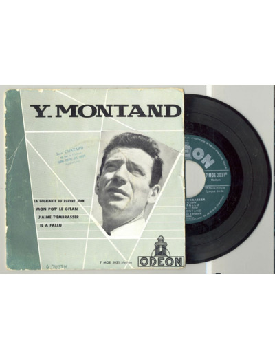 45 Tours YVES MONTAND "J'AIME T'EMBRASSER" / "LA GOUALANTE DU PAUVRE JEAN"