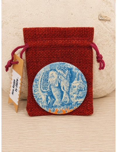 Badge Toile de Jouy éléphant-Création française