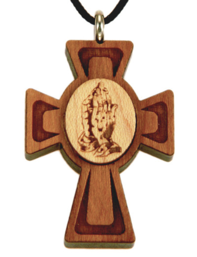 Croix en Bois d'Erable Vernis 3,5cm avec Cordon -  MAINS EN PRIERE