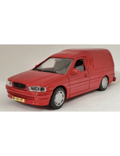 FORD ESCORT UTILITAIRE ROUGE 1/43 AVEC BOITE