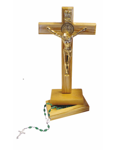 Croix St Benoît en Olivier 25cm avec boîte à chapelet