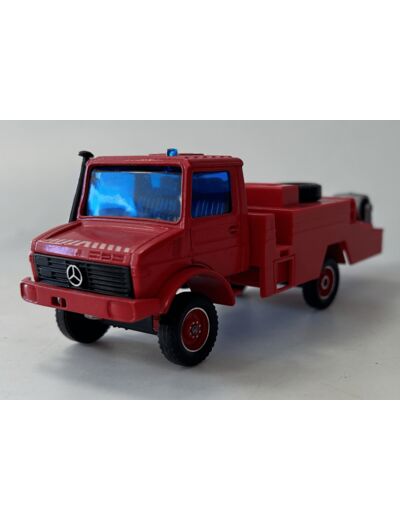 MERCEDES BENZ UNIMOG POMPIER SOLIDO 1/50 SANS BOITE