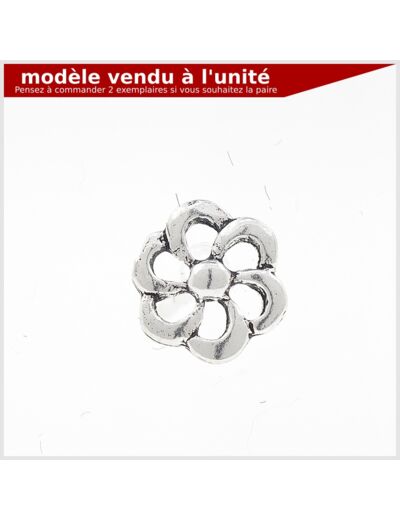 Puce d'oreille Fleur en argent massif