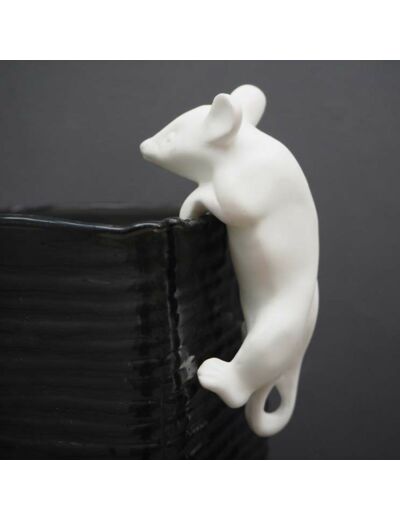 Souris porcelaine à suspendre 10x4x6cm