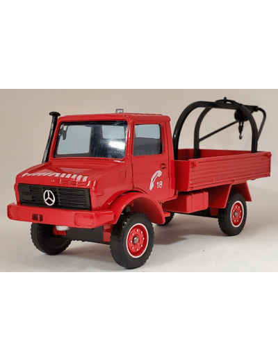 MERCEDES UNIMOG POMPIERS SOLIDO 1/50 AVEC BOITE