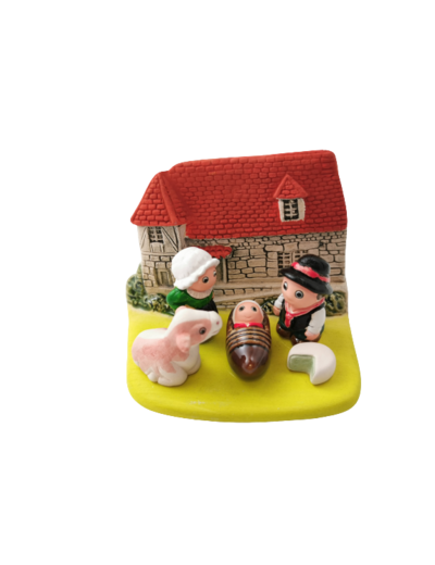 CRECHE en céramique BLOC 8x7cm- AUVERGNE