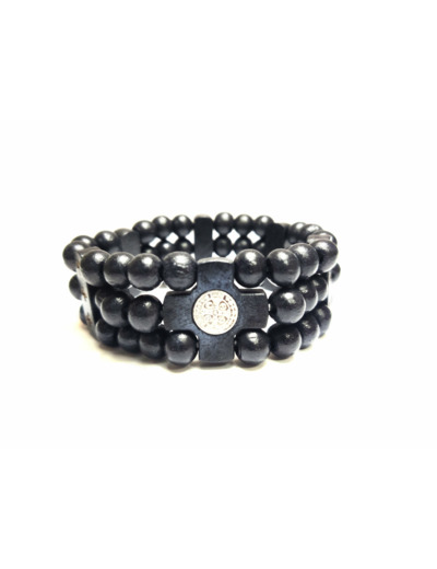 Bracelet en bois élastique 3 RANGS avec croix St Benoît
