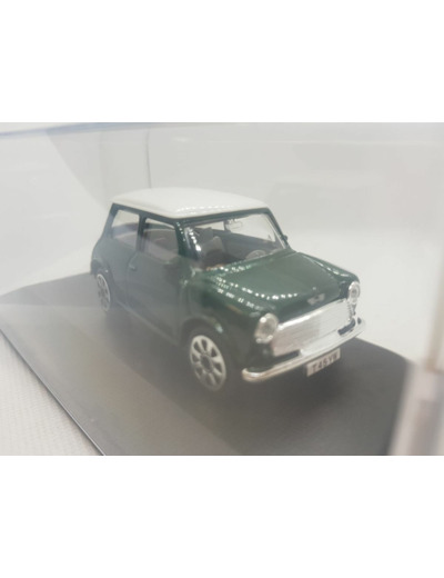 MINI COOPER S VERTE 1967 1/43 BURAGO BOITE