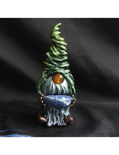 Espiègle aventurier et sa pierre naturelle