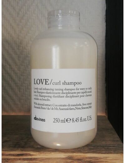 LOVE CURL shampoo
