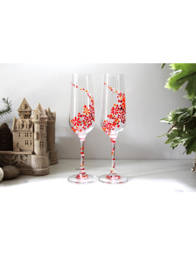 Lot de deux flutes à champagne peintes à la main fleuries d'un bouquet de fleurs aux coloris roses oranger rouge et cuivré personnalisables