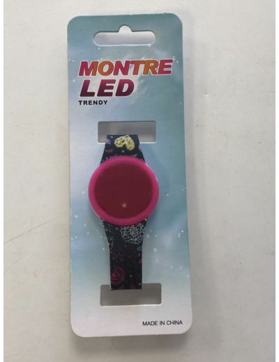 MONTRE LED ENFANT BRACELET NOIR MOTIF COEUR