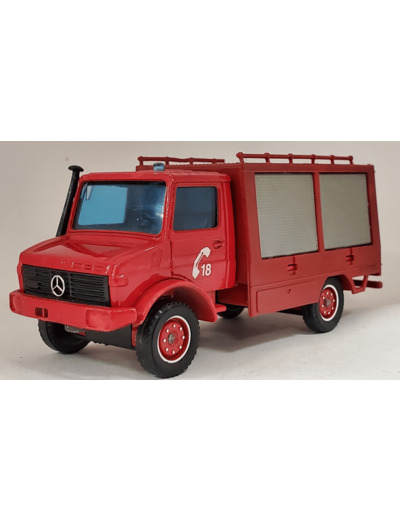 MERCEDES UNIMOG POMPIER SOLIDO 1/50 SANS BOITE