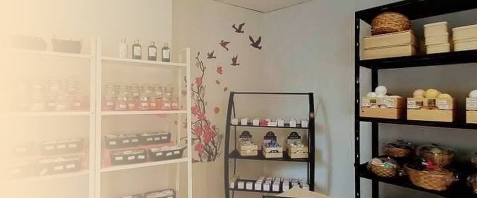 photo du magasin du marchand Caprices d'angelique, zen et parfume